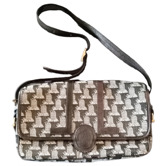 Take A Look About Vintage Lanvin Bag